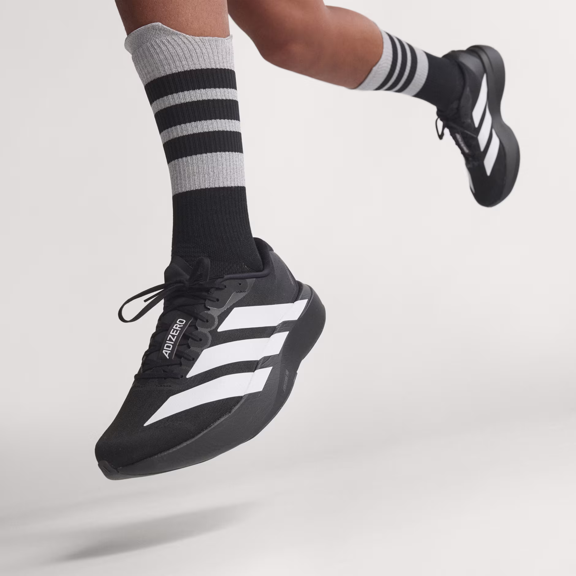 JP7149_HM3_hover Adizero EVO SL – תמונה 1